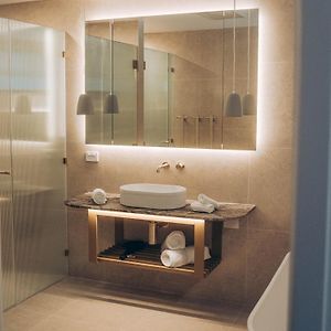 Harbour Suite